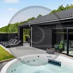 3 Bedroom Beautiful In Сasa de vacaciones